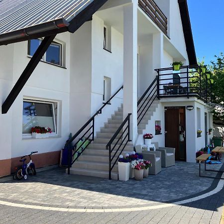 Agat Pokoje Goscinne Apartamenty Pobierowo Εξωτερικό φωτογραφία