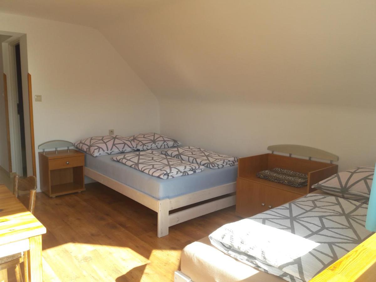 Agat Pokoje Goscinne Apartamenty Pobierowo Εξωτερικό φωτογραφία