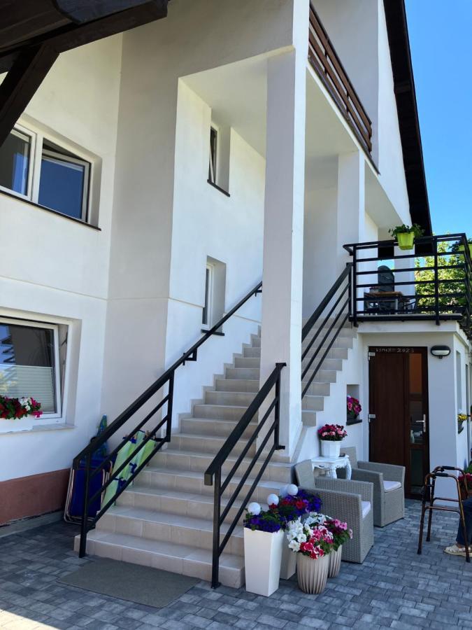 Agat Pokoje Goscinne Apartamenty Pobierowo Εξωτερικό φωτογραφία