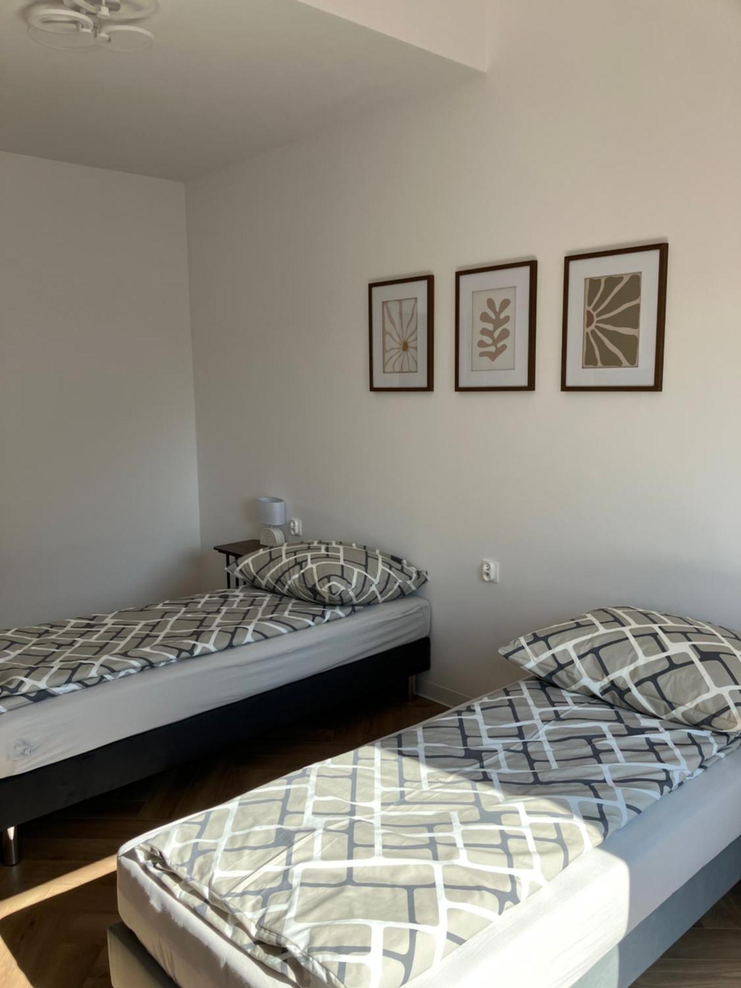 Agat Pokoje Goscinne Apartamenty Pobierowo Εξωτερικό φωτογραφία